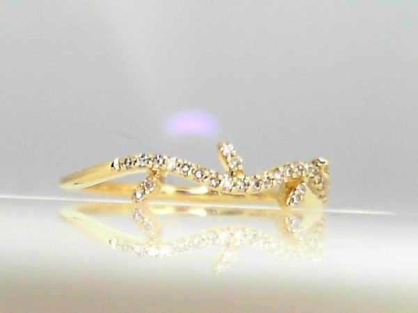 14 Karat Yellow Gold  Micro Pave Vine Fashion Ring Size 6.5 With 31=0.10Tw Round G/H Si2 Diamonds