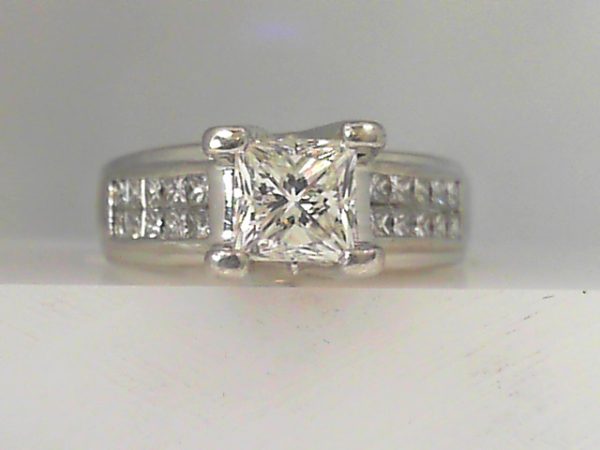Lady's White Platinum Contemporary Engagement Ring Size 6.75 With One 1.06Ct Princess G Si1 Diamond - Image 2