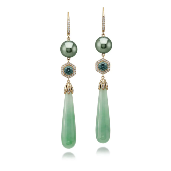 PARLE ONE-OF-A-KIND Lady's Yellow 14 Karat Drop Earrings
Type: Earrings
Metal Type: 14K Yellow Gold
Gemstones:
Two 9.25 mm Round Tahitian Pearls (9.80 tcw) - 90PT - Enhancement: None (Natural)
Pair of 33.6 x 7.9 mm Leaf Jade (34.67 ct) - JATD9863467- Enhancement: None (Natural)
Two 5 mm Hexagon Montana Sapphires from Montana, USA (1.06 tcw) - 5HMS - Enhancement: Heated
Total Gem Weight: 45.54 tcw
Diamonds:
Stone Count: 72
Total weight: 0.39 ct