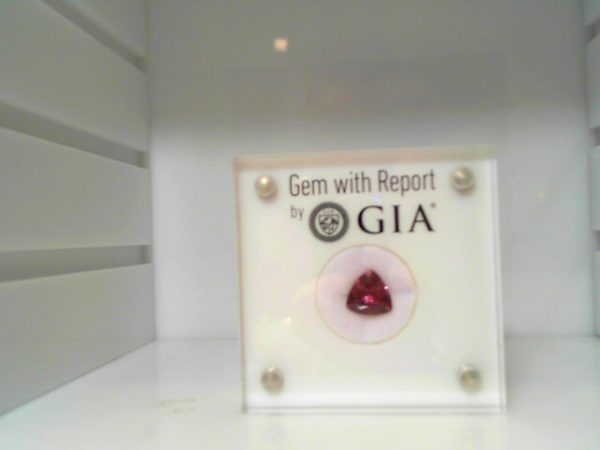 Gent's Loose Stone With One 18.57Ct Emerald Purple Red Tourmaline