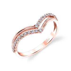 Lady's Rose 18 Karat Curved Wedding Band Size 7 With 24=0.18Tw Round Diamonds Gram Wt: 1.69
From the Lumiere Bridal collection, a chevron shaped double row split diamond band finished with fine milgrain detailing.
Diamond Info: 24-RD 0.18 CTS