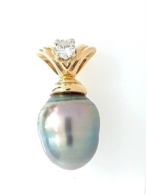 Lady's Yellow 14 Karat Dia & Pearl Pendant With One = 0.17Ct Round E/F Si1 Diamond And One = Potato Peacock Pearl