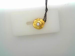 Lady's Yellow/Oxi 18Kt/Oxi Silver Po/Mat/Oxi Sm Unframmed Flatted Bullet Pendant With White Dia Necklace one 0.10ct Round G VS2 Diamond Style: Cable Link
Metal: Sterling Silver
Color: Back
Finish: OXI
Length: 18