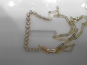 Lady's Yellow 14 Karat 21 Bezel Station Necklace Length 18 21 = 0.50tw Round G SI2 Diamonds Style: PaperClip
Metal: 14 Karat
Color: Yellow
Finish: Polished
Length: 18