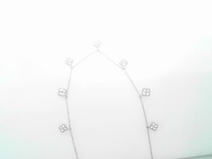 Lady's White 14 Karat  Dangling Diamond Flower Necklace
 Necklace Length 18 
28 = 0.51tw Round
 Diamonds Style: Cable Link
Metal: 14 Karat
Color: White
Finish: Polished