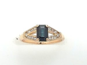 Lady's Yellow 14 Karat Contemporary Fashion Ring Size 5 With One = Emerald Sapphire