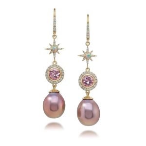 18K Yellow Gold Cultured Pearl/Lotus Garnet/Opal/Diamond Earrings
Type: Earrings
Metal Type: 18K Yellow Gold
Gemstones:
Pair of 11.6 x 11.1 mm Drop Cultured Freshwater Pearl (25.25 ct) - PFDR9952525 - Enhancement: None (Natural)
Two 6 mm Round LotusGarnets from Tanzania (1.88 tcw) - 60LG - Enhancement: None (Natural)
Two Round Cabachon Natural Opal (Austraila)
Total Gem Weight: 27.27 tcw
Diamonds:
Stone Count: 60
Total weight: 0.47 ct
Grade: FG-SI1