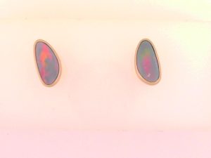 Lady's Yellow 18 Karat Matte' Boulder Opal Bezel Button Earrings 2 = 1.44tw Pear Blue Purple Fairly Bright Opals