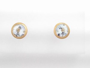 Lady's Yellow 18 Karat Matte' Aquamarine Bezel Stud Earrings Earrings 2 = 2.15tw Round Blue Slightly Grayish Aquamarine