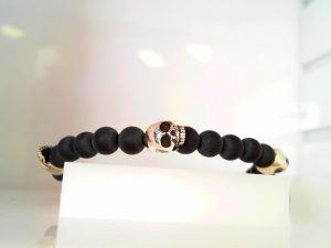 White Polished Silver Onyx Bead With Sillver Skulls Bracelet Length 7.5