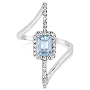 Platinum Aquamarine/Diamond Ring