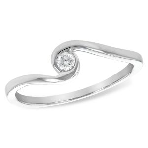 14KT Gold Ladies Diamond Ring